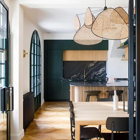 Mimosa Villa *